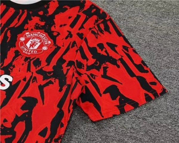 Kit maillot Manchester United 2023 2024