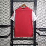 Camisa retrô do Arsenal 2011 2012