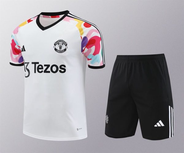 Kit maillot Manchester United 2024 2025