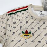 Juventus maillot foot 2024 2025 concept Gucci