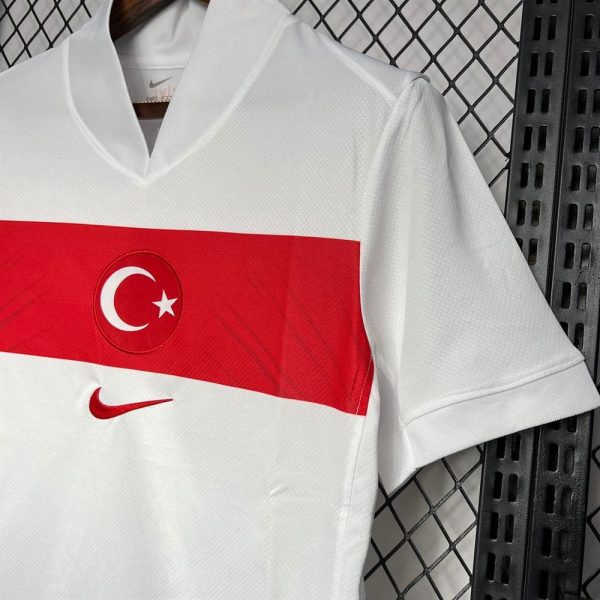 Türkiye Fußballtrikot 2024 2025