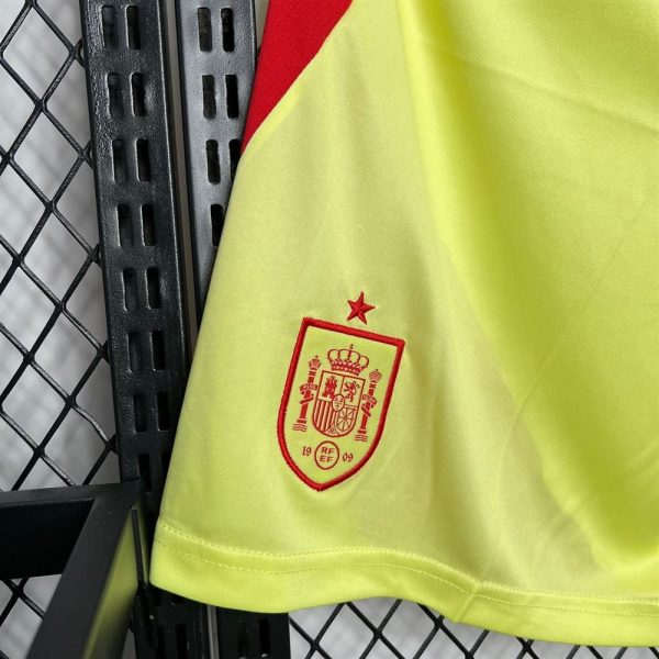 Spanische Fußballshorts 2024 2025