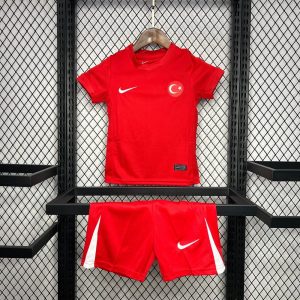 Kit per bambini Turchia 2024 2025