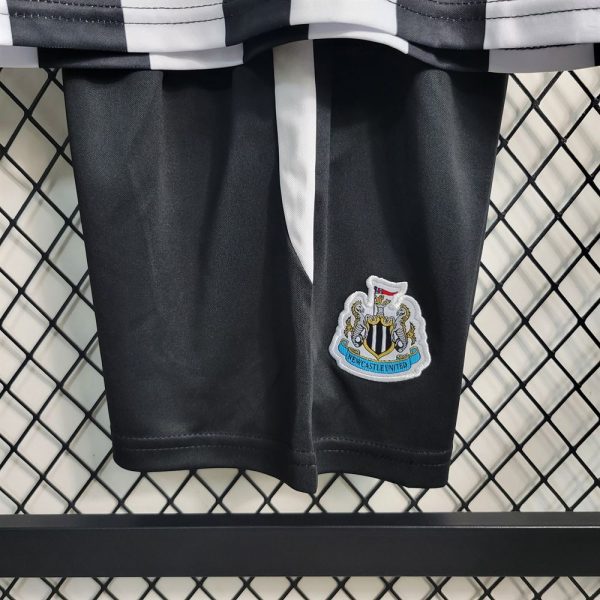 Kit Enfant Newcastle 2023 2024