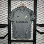 Real Madrid maillot foot rétro 2005 2006