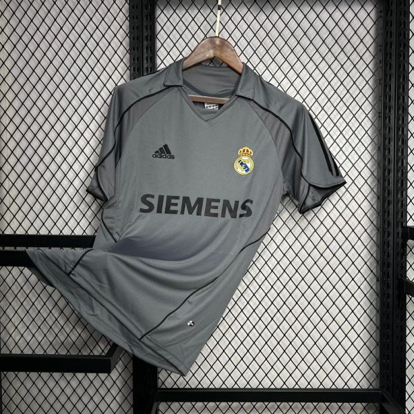 Real Madrid maillot foot rétro 2005 2006