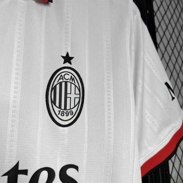 Camisa de futebol alternativa do AC Milan 2024 2025