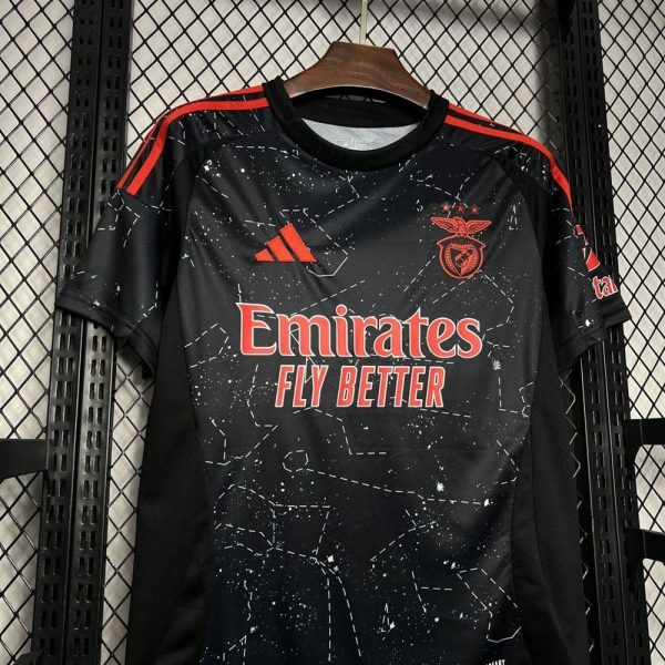 Benfica maillot foot extérieur 2024 2025