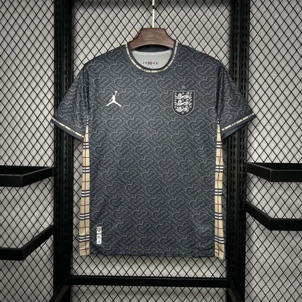 Camisa de futebol conceito Inglaterra Burberry 2024 2025