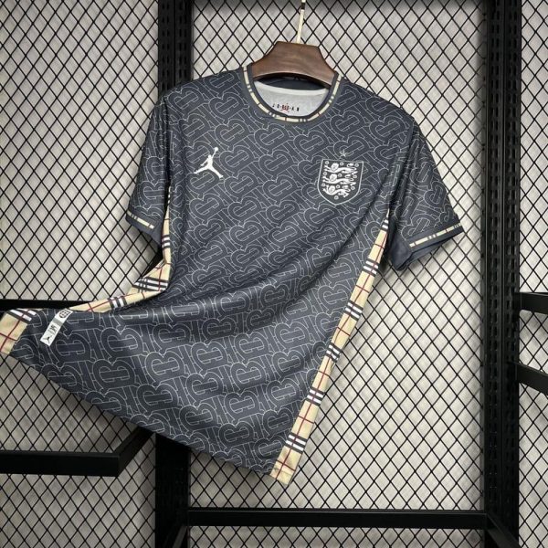 Camisa de futebol conceito Inglaterra Burberry 2024 2025