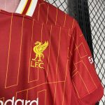 Liverpool maillot foot domicile 2024 2025