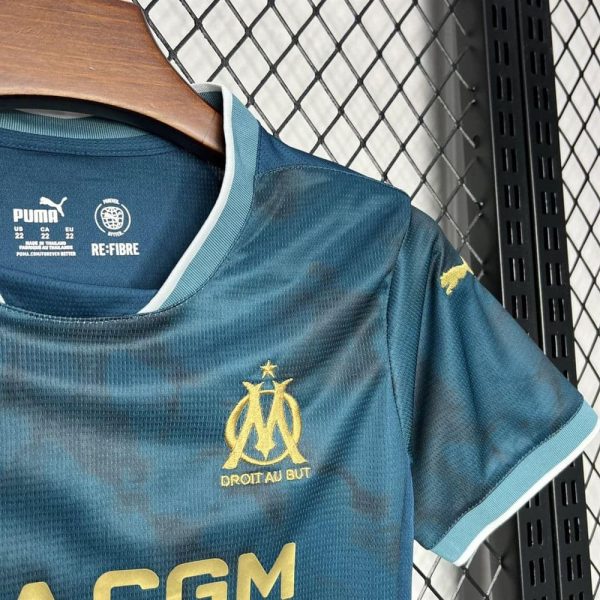 Kit Enfant Olympique de Marseille OM 2024 2025 extérieur