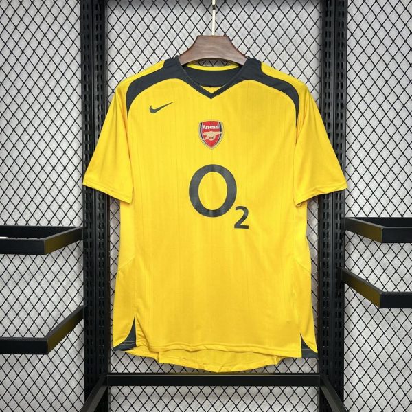 Camisa de futebol Arsenal 2005 2006 retrô