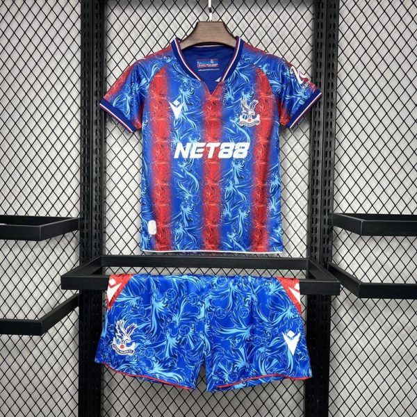 Kit Enfant Crystal Palace 2024 2025