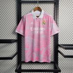 Real Madrid maillot concept rose