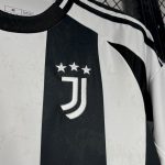 Juventus  maillot foot domicile 2024 2025