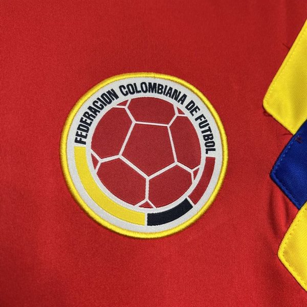 Camisa de futebol colombiana 1990 retrô