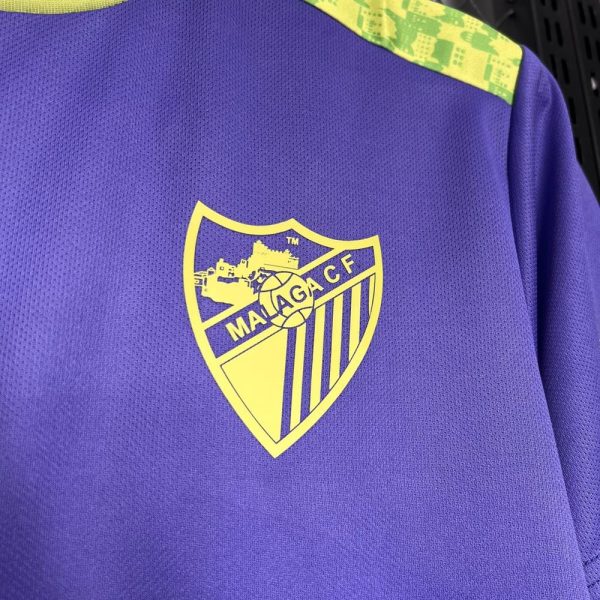 Malaga maillot foot extérieur 2024 2025