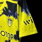 Maglia da trasferta del Leeds 2022/23