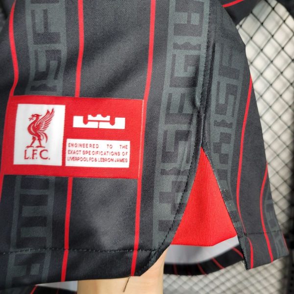 Liverpool maillot Lebron James 2023