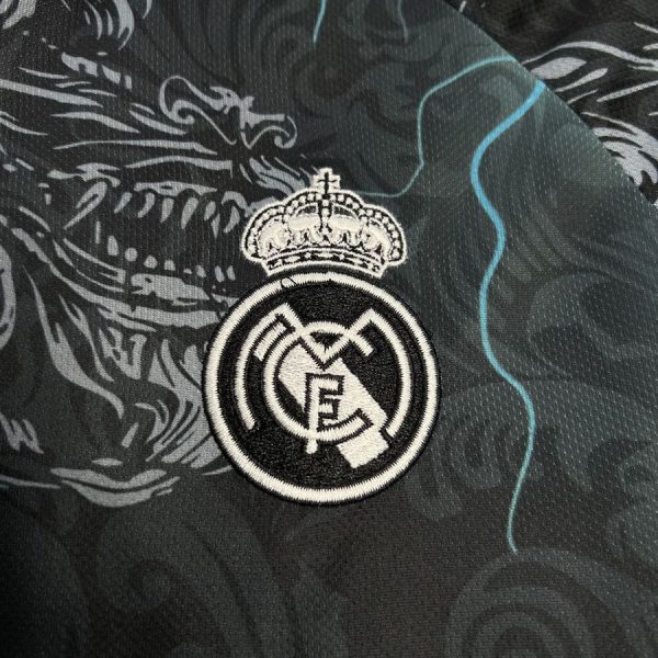 Real Madrid maillot foot concept 2024 2025